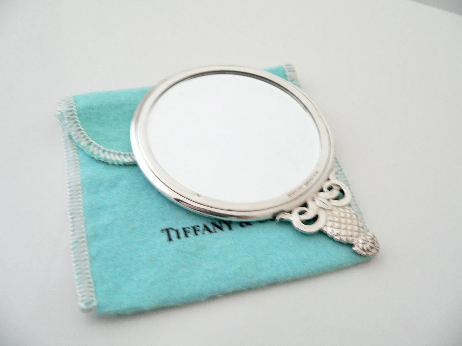 Tiffany & Co Silver Pineapple Handbag Bag Purse Mirror Vintage Love Gift Pouch