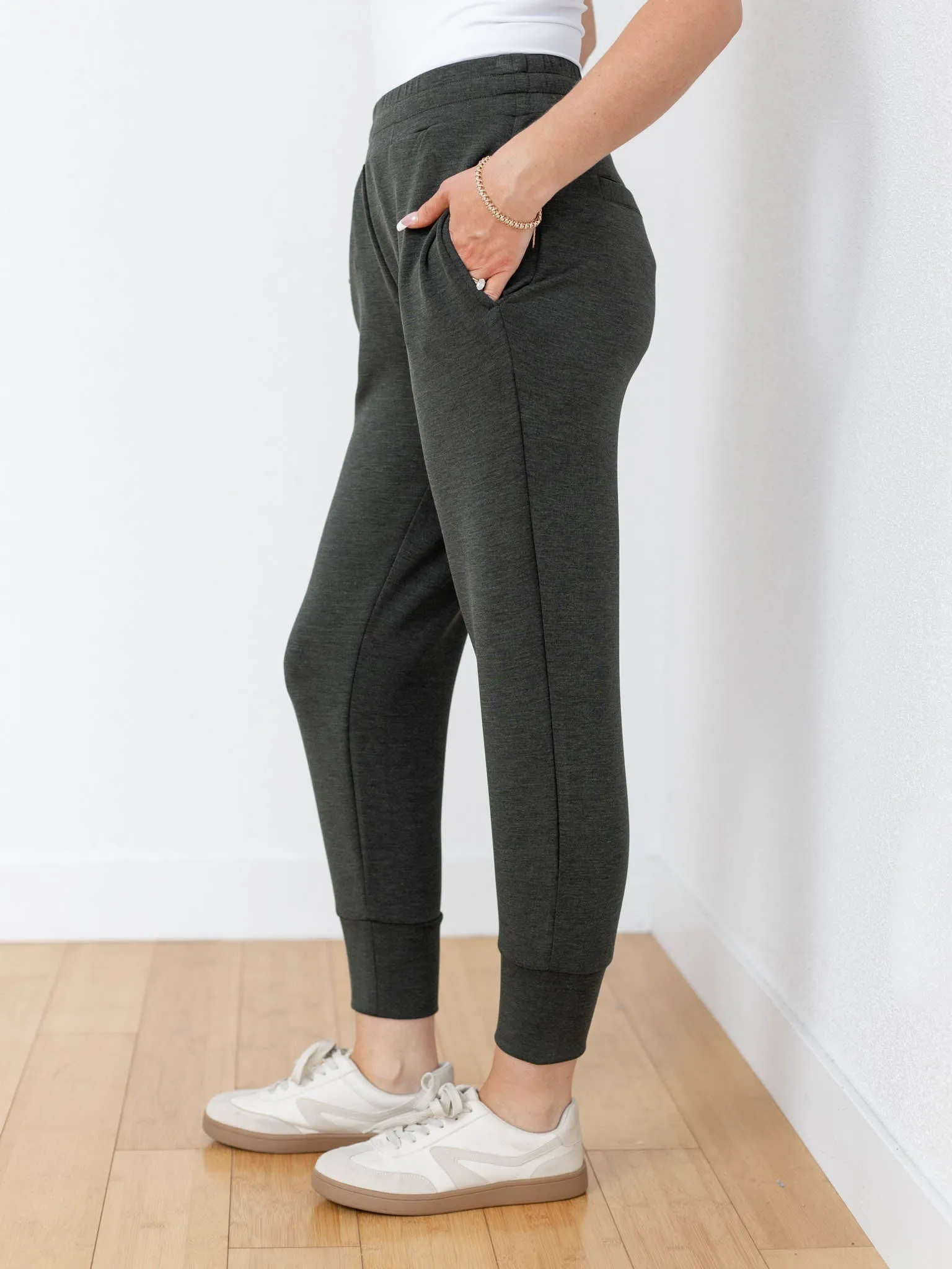 Varley The Slim Cuff Pant 25