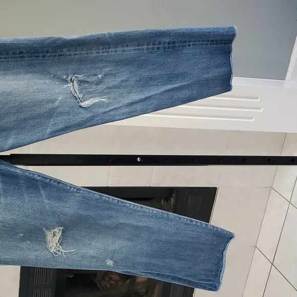 VINCE CROPPED JEANS