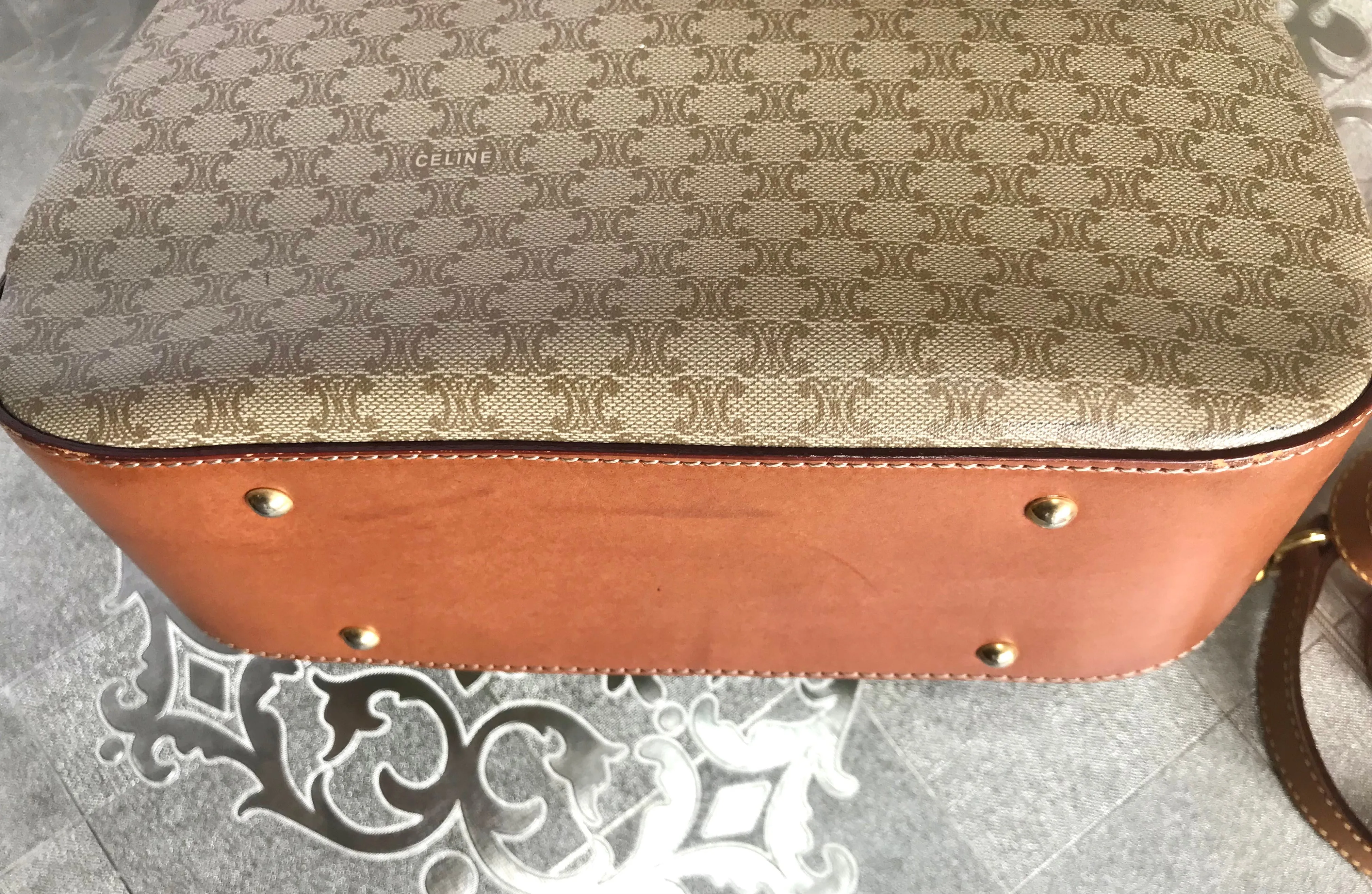 Vintage Celine beige macadam blaison handbag with brown leather trimming. Classic purse. Shoulder bag.