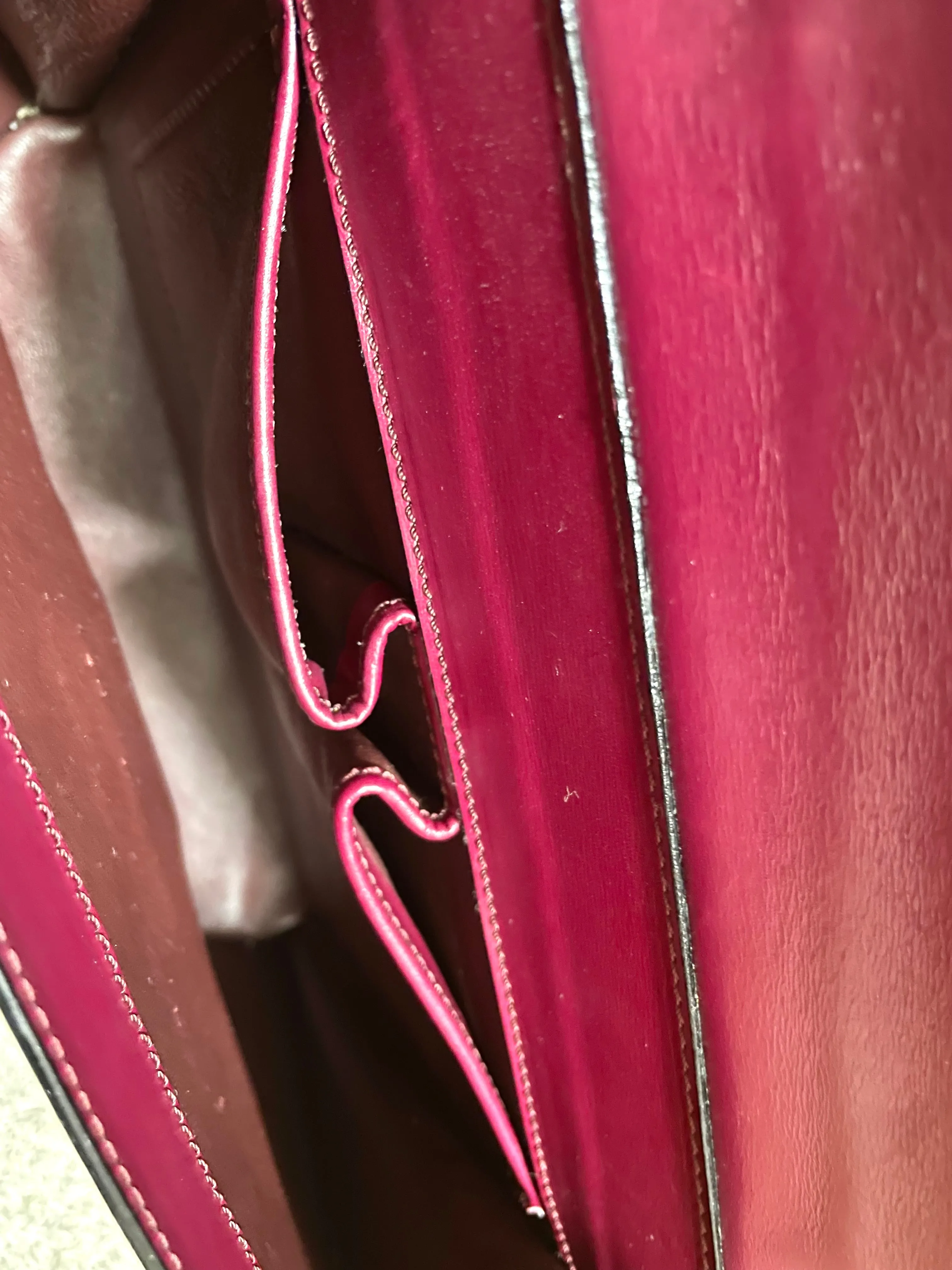 Vintage Celine bordeux,wine red leather  handbag. Classic and elegant purse for daily use. 060903ap