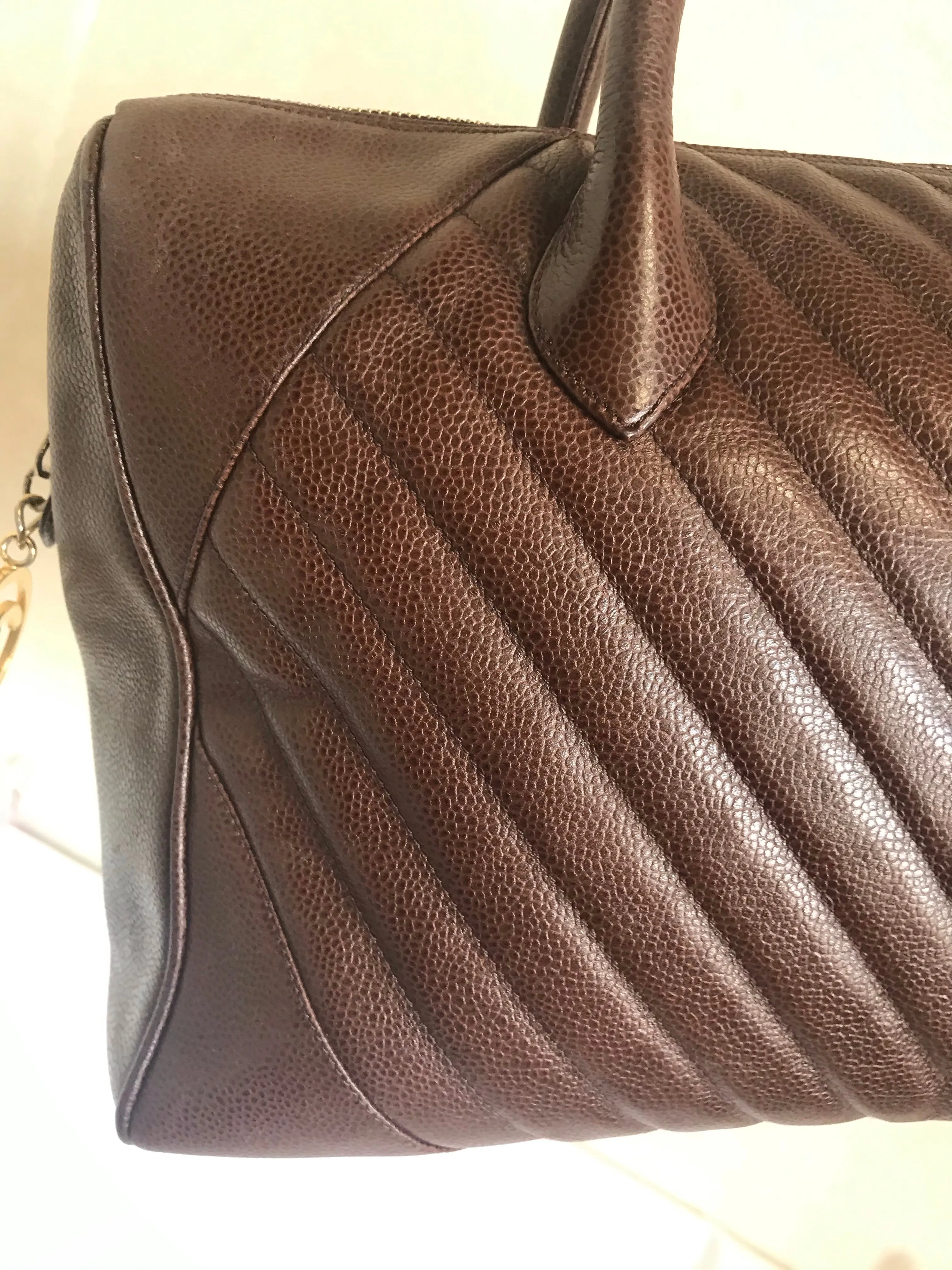 Vintage CHANEL brown caviarskin v stitch, chevron style bag, Speedy bag with golden CC charm. Classic purse for daily use.  060516re1