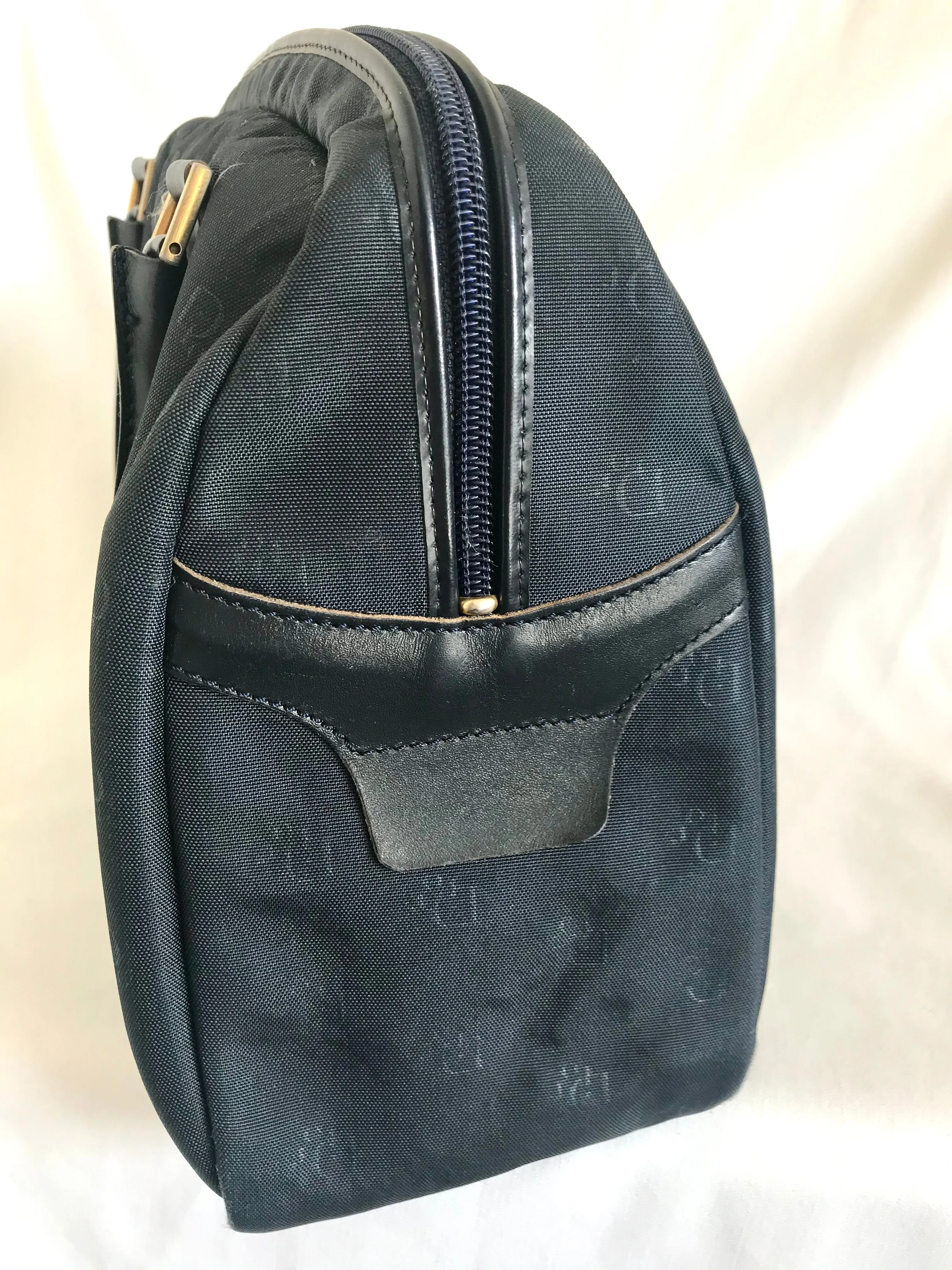 Vintage Christian Dior navy handbag with logo jacquard nylon and leather trimmings. Classic purse. 0506288e