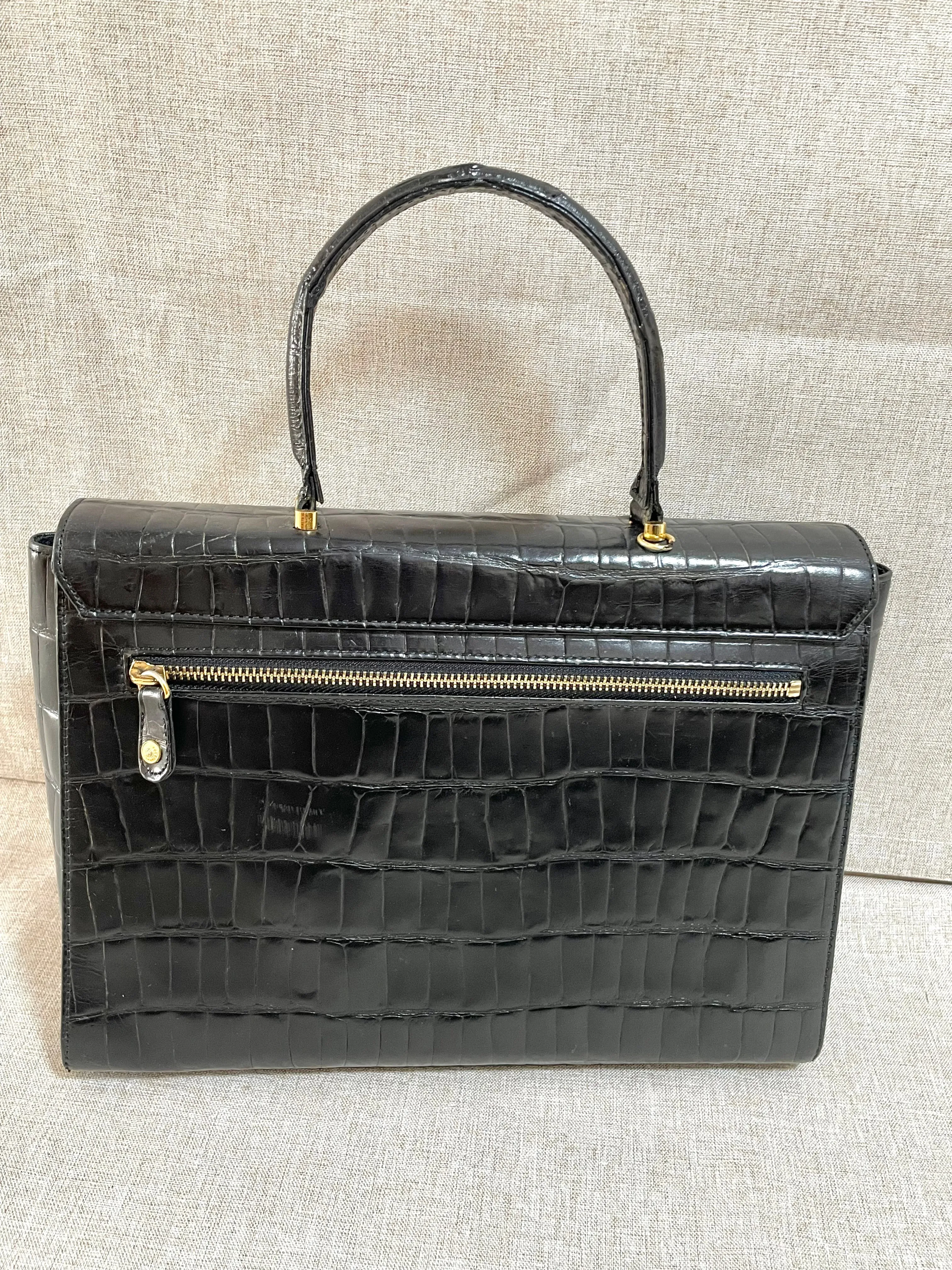 Vintage Gianni Versace black croc embossed leather handbag with Medallion Sunburst charms. Gorgeous masterpiece. 061104y1