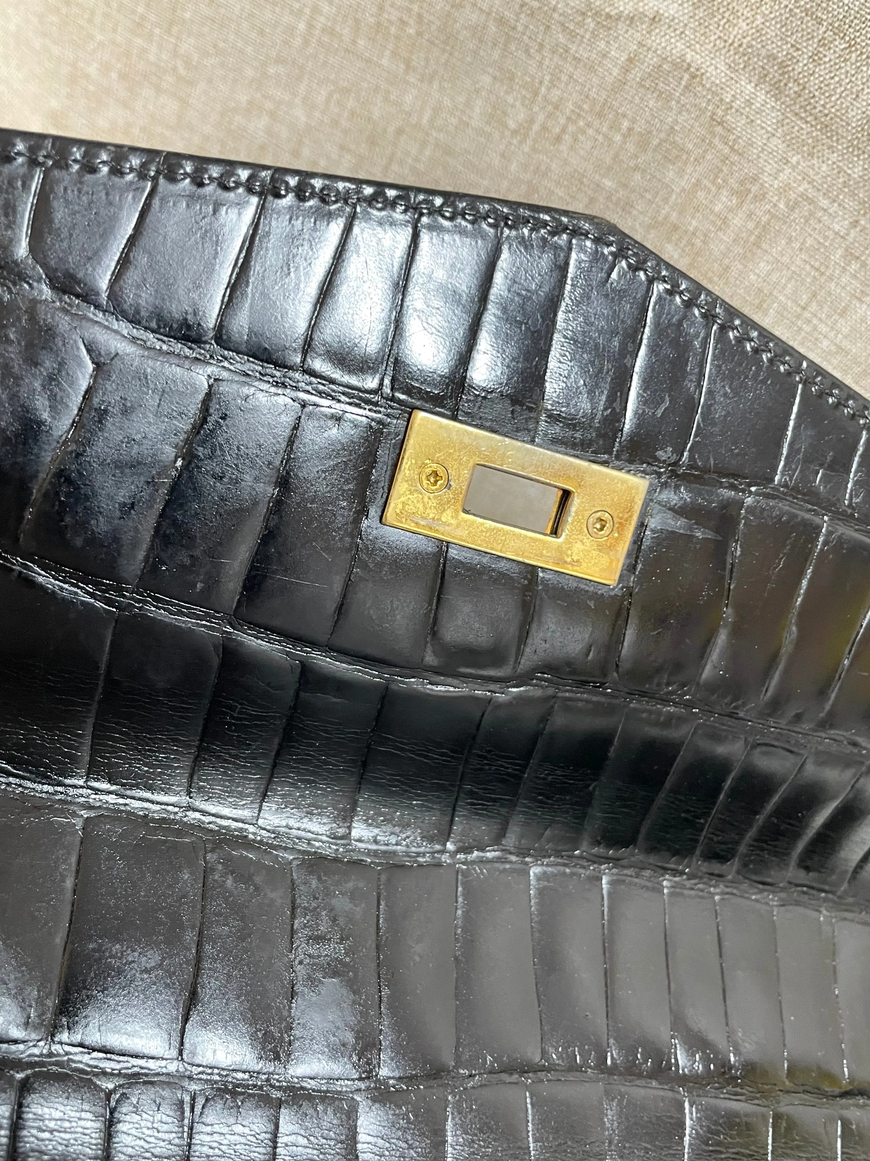 Vintage Gianni Versace black croc embossed leather handbag with Medallion Sunburst charms. Gorgeous masterpiece. 061104y1