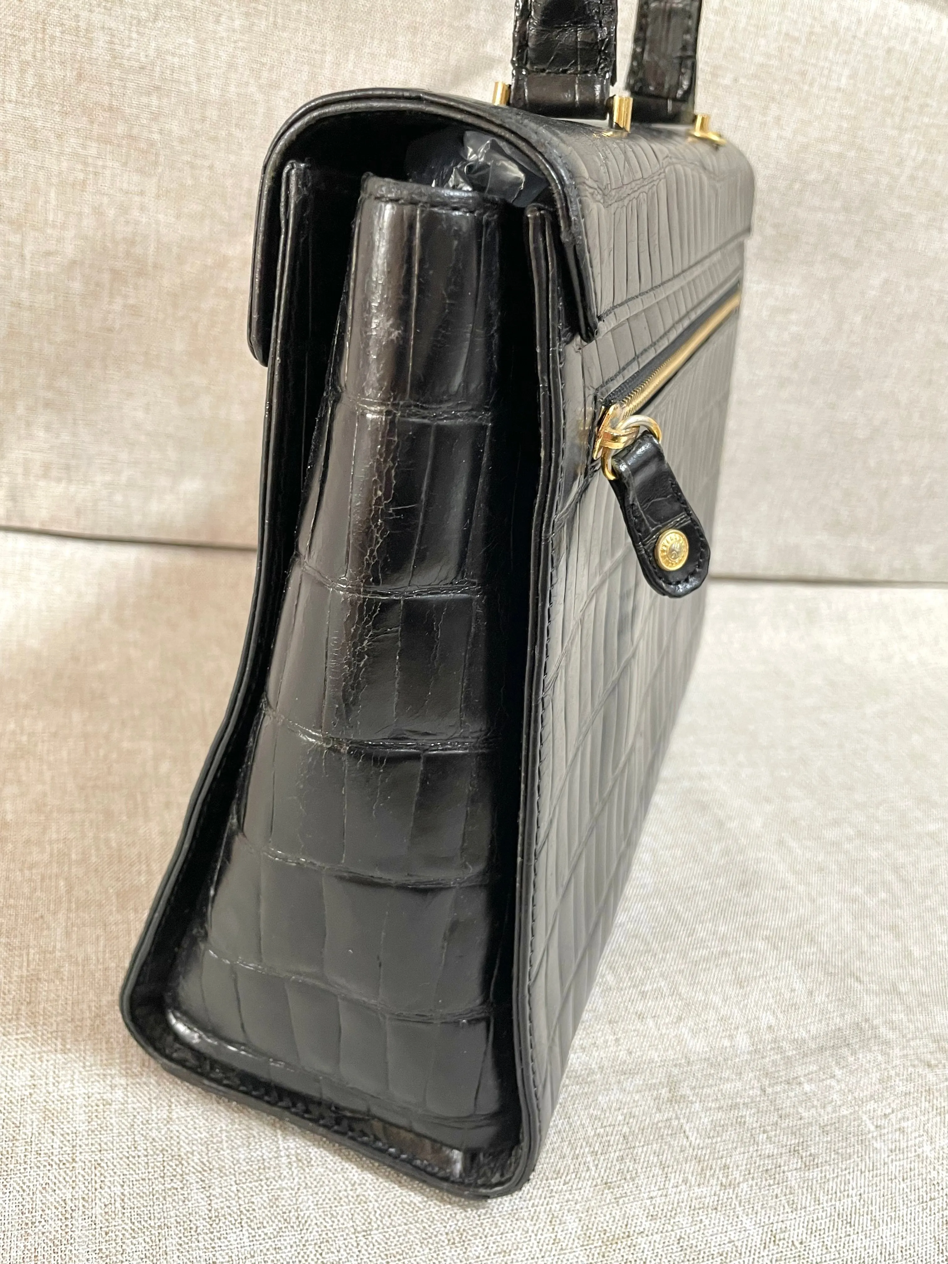 Vintage Gianni Versace black croc embossed leather handbag with Medallion Sunburst charms. Gorgeous masterpiece. 061104y1