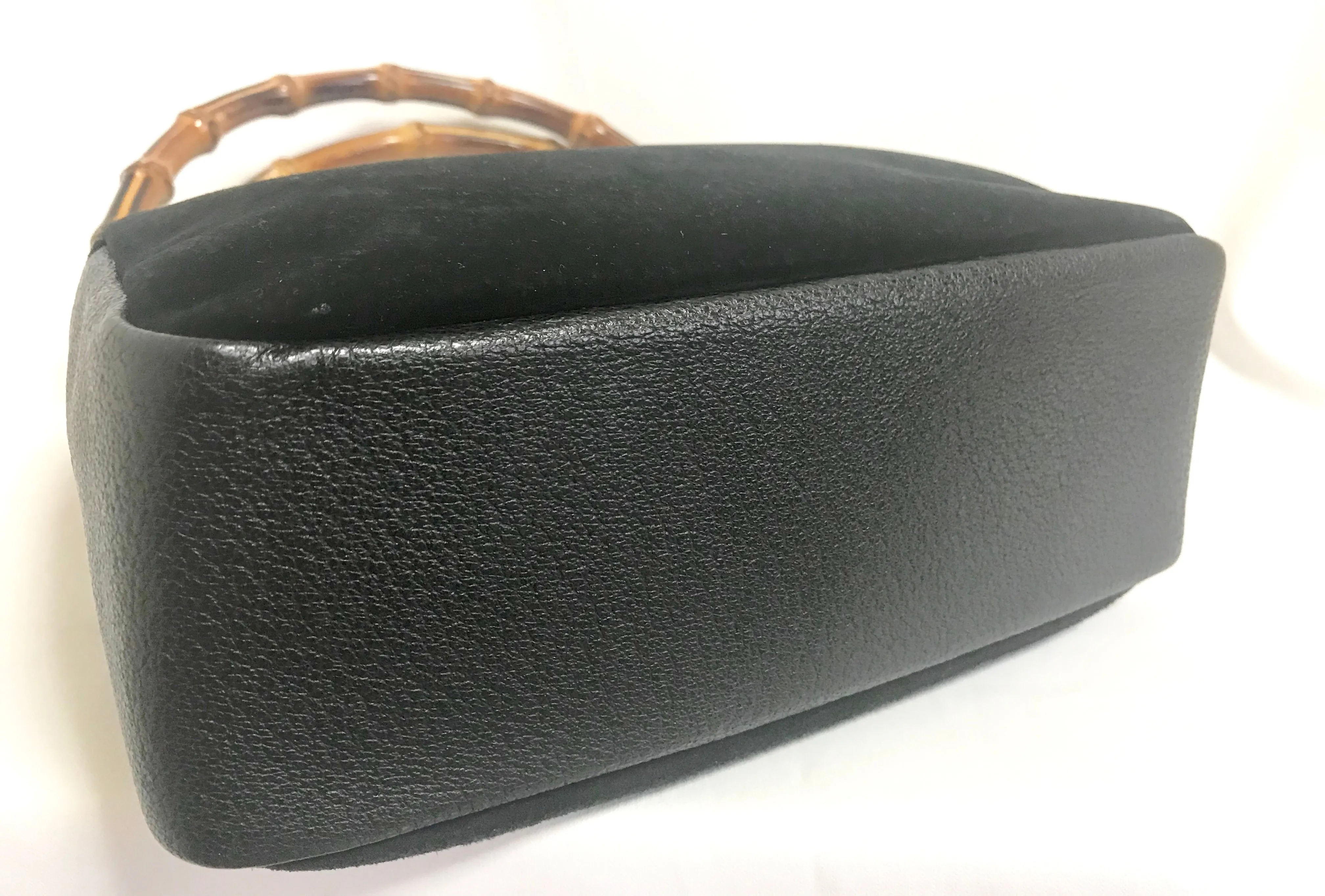 W4 Vintage Gucci black suede leather handbag with bamboo handles. Classic purse from Bamboo collection.