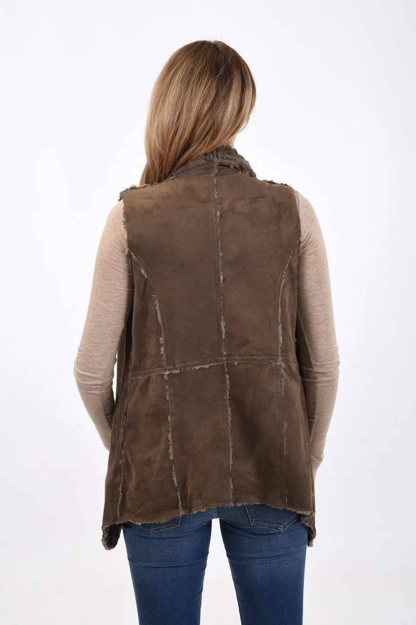 Weekend at the Lodge Vest ~ Olive