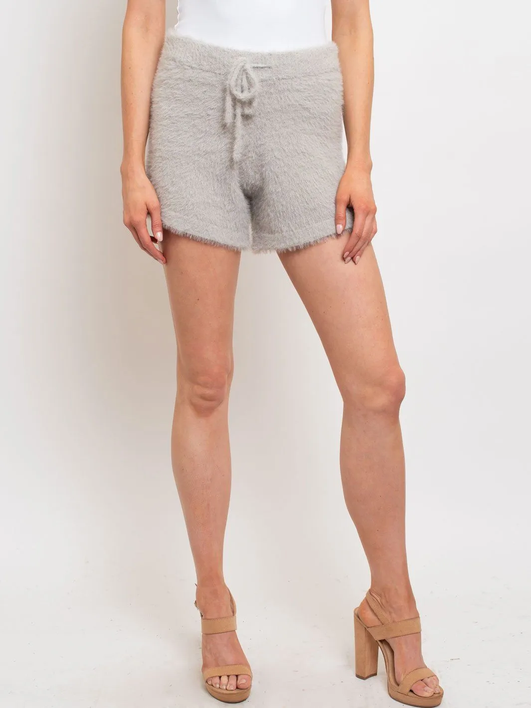 WOMEN'S WEEKEND FUZZY SHORTS